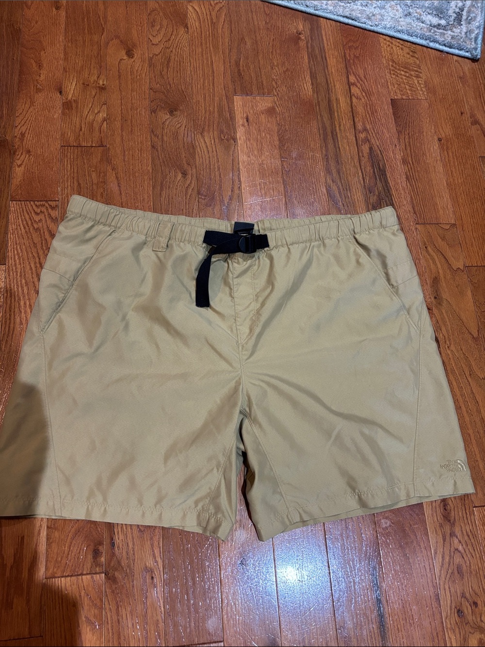Men's North Face Khaki Active Shorts with Built-In Belt